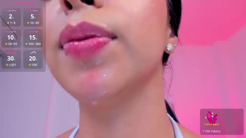 sophierooy online show from December 14, 2:06 am