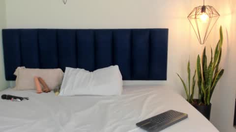 sophieturner_mg online show from December 13, 7:53 pm