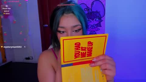   Sophie  online show from March 4, 8:15 pm