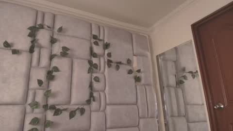   Sophie  online show from September 25, 1:54 pm