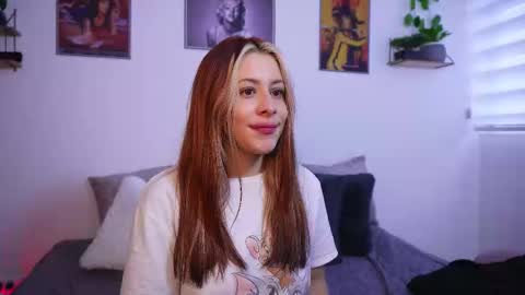 Snapshot of sophiiecums chatting on September 27, 12:12 pm Sophiie online show from September 27, 12:12 pm