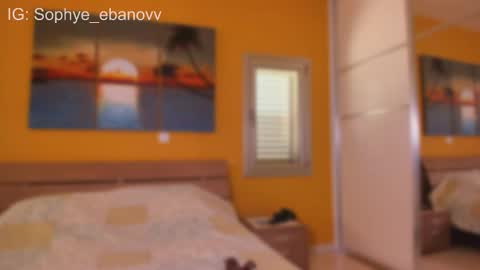 Snapshot of sophye_ebanov chatting on October 10, 7:24 am SEE U HERE OF online show from October 10, 7:24 am