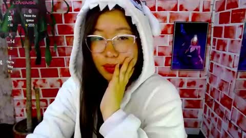 soralily online show from July 28, 2:13 pm