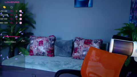 Lisa online show from June 24, 3:49 am