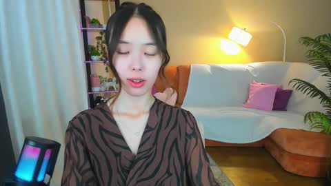 Snapshot of soulharmoonyy chatting on September 18, 1:09 pm soulharmoonyy online show from September 18, 1:09 pm