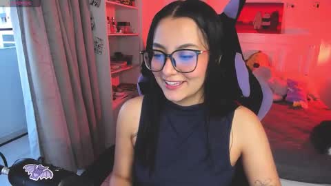 Snapshot of soy___lili chatting on October 16, 10:34 pm Lili online show from October 16, 10:34 pm