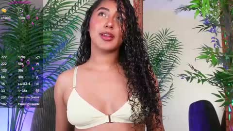 Juliana online show from June 3, 12:06 pm