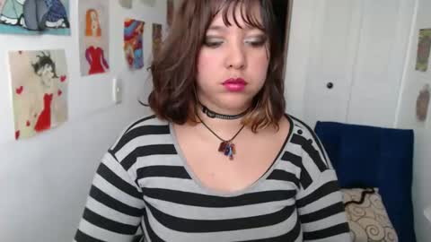 Nana Bela  online show from April 1, 8:50 pm