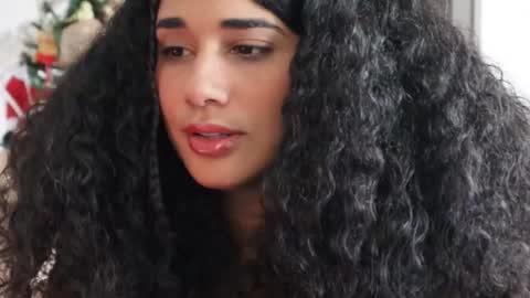 You want to talk to me more personal follow me in My Channel VIP  50 the discount       online show from December 27, 5:16 pm