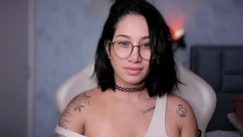 brisa  s online show from November 8, 3:50 pm