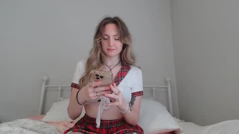 Margo online show from September 19, 6:29 pm