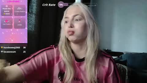 Snapshot of spacemarsi chatting on October 30, 4:04 am spacemarsi online show from October 30, 4:04 am