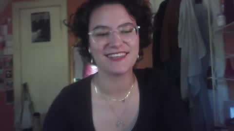 Snapshot of spiceberrybb chatting on September 16, 8:17 pm spiceberrybb online show from September 16, 8:17 pm