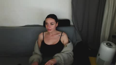 Carla online show from April 9, 5:18 pm