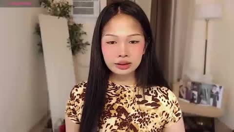 Kimmy online show from June 2, 1:28 am