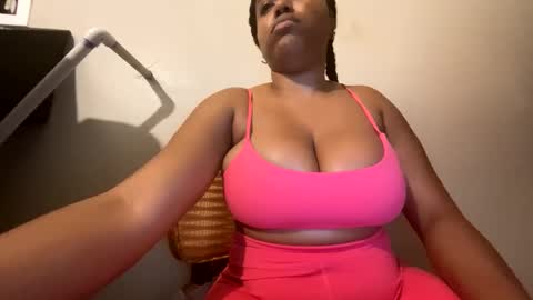 spoilprincesschloee online show from June 4, 5:34 am