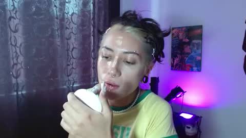 Snapshot of squirt_charlotte chatting on October 14, 6:54 pm HELLO WELCOME MY NAME IS CHARLOTTE OY A NEW GIRL online show from October 14, 6:54 pm
