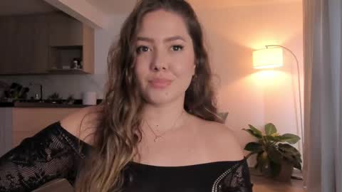 Sophie 3 online show from November 23, 7:37 pm