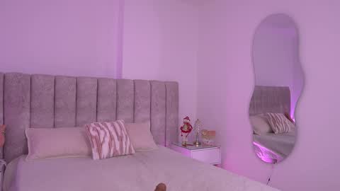 samantha online show from December 17, 7:29 pm