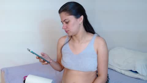 Snapshot of stacey_taylor7 chatting on December 18, 12:51 pm stacey_taylor7 online show from December 18, 12:51 pm