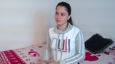 Snapshot of stacey_taylor7 chatting on December 9, 1:13 pm stacey_taylor7 online show from December 9, 1:13 pm