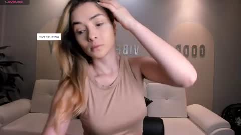 Stacy Woods online show from June 10, 11:42 am