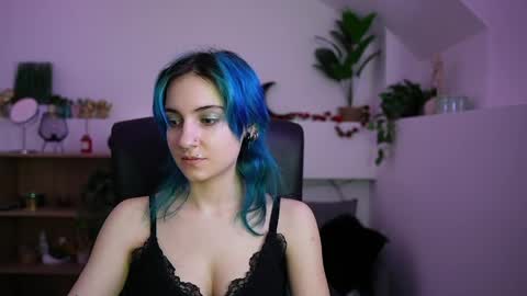 stacy  x3 online show from April 6, 8:15 am