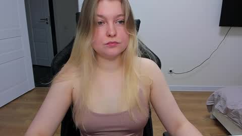 Stacy  online show from January 16, 9:27 am