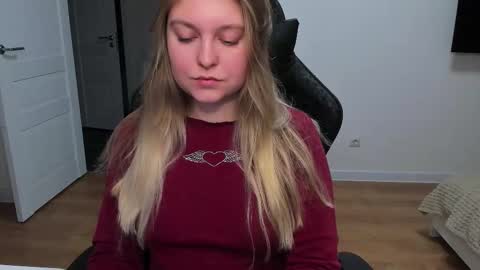 Stacy  online show from November 25, 4:09 pm