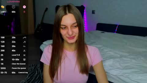 Sexy lips online show from July 1, 11:15 pm