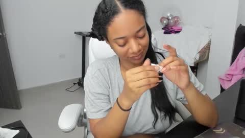 Zulma Yisset online show from December 14, 2:28 am