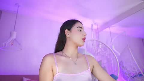 stacycooper_ online show from June 22, 7:00 pm
