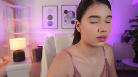 stacycooper_ online show from July 16, 7:29 pm