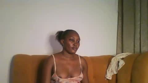 Snapshot of stargirl880271 chatting on February 9, 3:11 am isha online show from February 9, 3:11 am