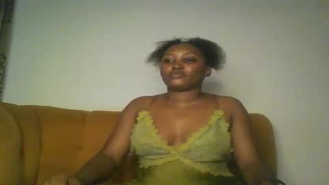 Snapshot of stargirl880271 chatting on October 3, 3:00 am isha online show from October 3, 3:00 am