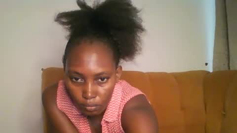 Snapshot of stargirl880271 chatting on February 15, 4:03 am isha online show from February 15, 4:03 am