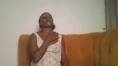 Snapshot of stargirl880271 chatting on March 2, 1:26 am isha online show from March 2, 1:26 am