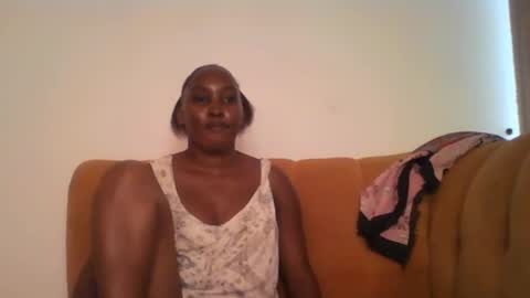 Snapshot of stargirl880271 chatting on February 28, 5:48 am isha online show from February 28, 5:48 am