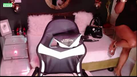 Welcome Im VICTORIA  Your love is my passion activate my love and moaning with your tips and enjoy with me online show from May 14, 11:54 pm