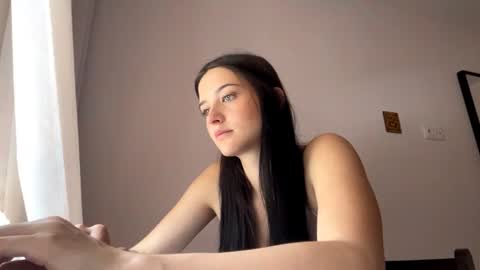Lola online show from June 22, 10:34 am