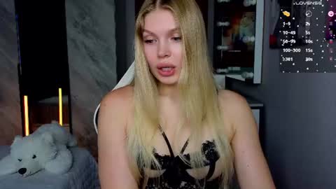Caroline online show from July 26, 8:11 am