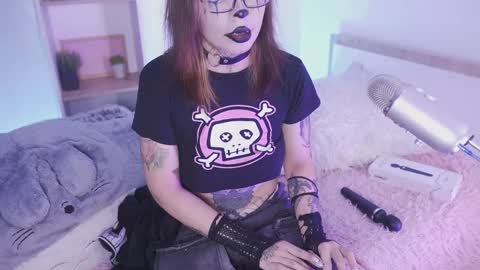 Yoko online show from May 15, 10:45 pm