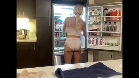 Stassiethatsororitygirl online show from September 17, 11:30 am