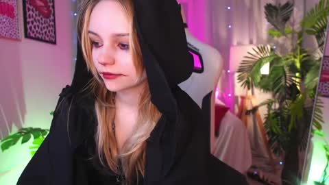 MONICA online show from October 15, 2:08 pm