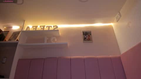 Stefa Gomez  online show from March 19, 1:26 pm