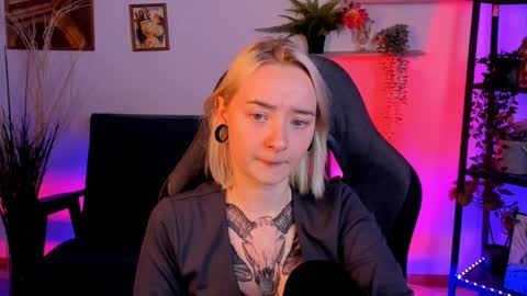 u honny Stephanie online show from December 7, 11:07 am