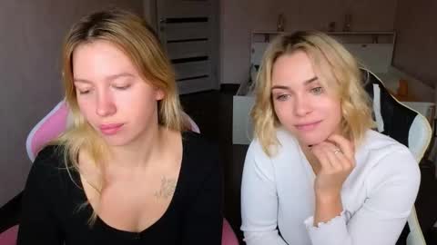 Stefany and Bettany online show from October 16, 11:24 am