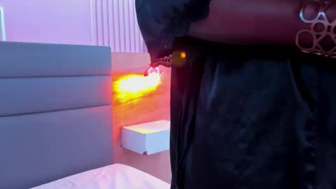 stella online show from April 22, 4:20 am