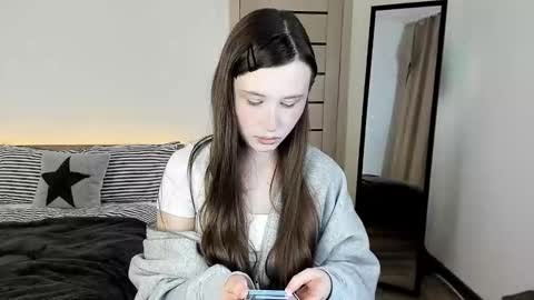 stella_sunny online show from March 5, 4:25 pm