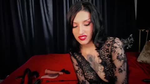 Stella Darkspace online show from May 12, 10:11 am